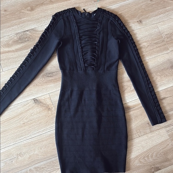 Black V-Neck Ruffled Long Sleeve Dress - Picture 1 of 10